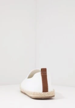 Pier One Rena Espadrille Unisex - Alpargatas - White 9 Pier One Rena Espadrille Unisex - Alpargatas - White -StepStyle 4f1c7dae0cbb47efaca02a71fb79d125