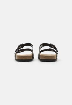 Pier One Leather Unisex - Sandalias Planas - Black -StepStyle 78db4dd14a8d4857820f33ef21310d89