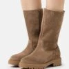 Pier One Leather Winter Boot - Botas - Taupe