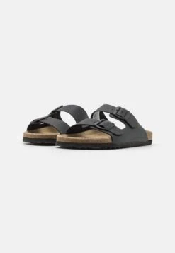 Pier One Leather Unisex - Sandalias Planas - Black -StepStyle a03424b2ae464af1b233ee258ae768fe