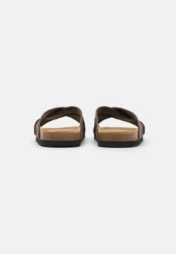Pier One Unisex - Pantuflas - Brown -StepStyle b64bd94841374f58a4a8e2cf13040258