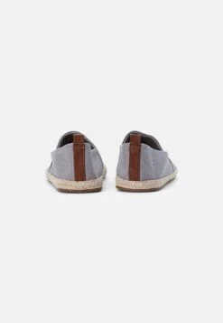Pier One Rena Espadrille Unisex - Alpargatas - Light Grey -StepStyle fe23b761b30844ac92e7eccfef327beb